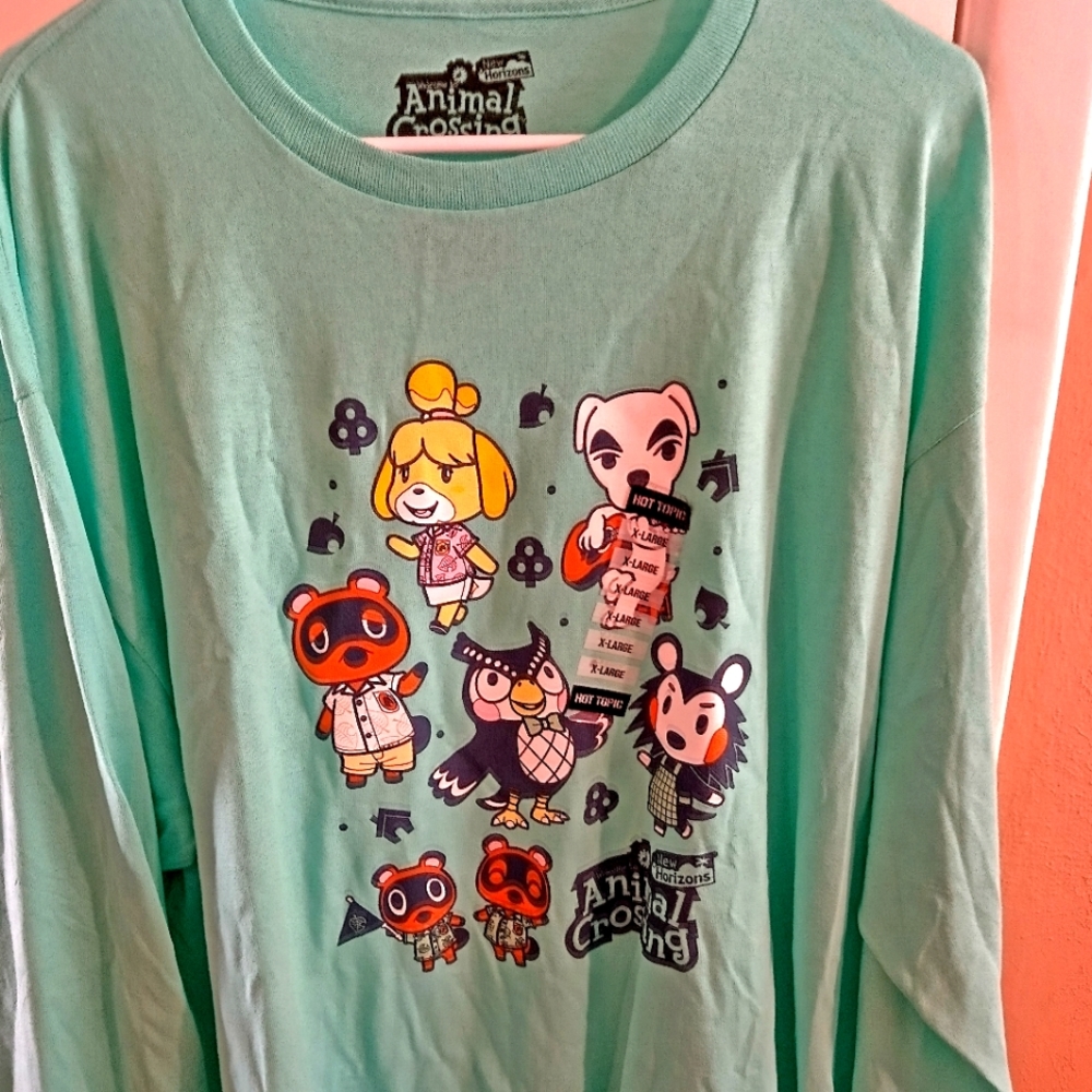 Moving-make offer! NWOT Nintendo Animal Crossing Tee XL